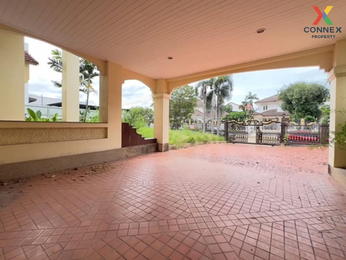 ขายบ้าน  ลดาวัลย์ ศรีนครินทร์ ชั้นสูง ห้องมุม หน้ากว้าง บางแก้ว บ