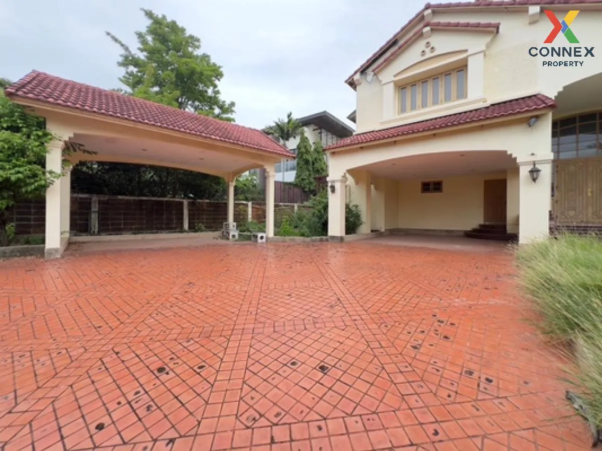 ขายบ้าน  ลดาวัลย์ ศรีนครินทร์ ชั้นสูง ห้องมุม หน้ากว้าง บางแก้ว บ