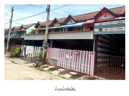 For Sale Townhouse/Townhome  , Feung Fah Nakhon 5 , Rahaeng , Lat Lum Kaeo , Pathum Thani , CX-136587