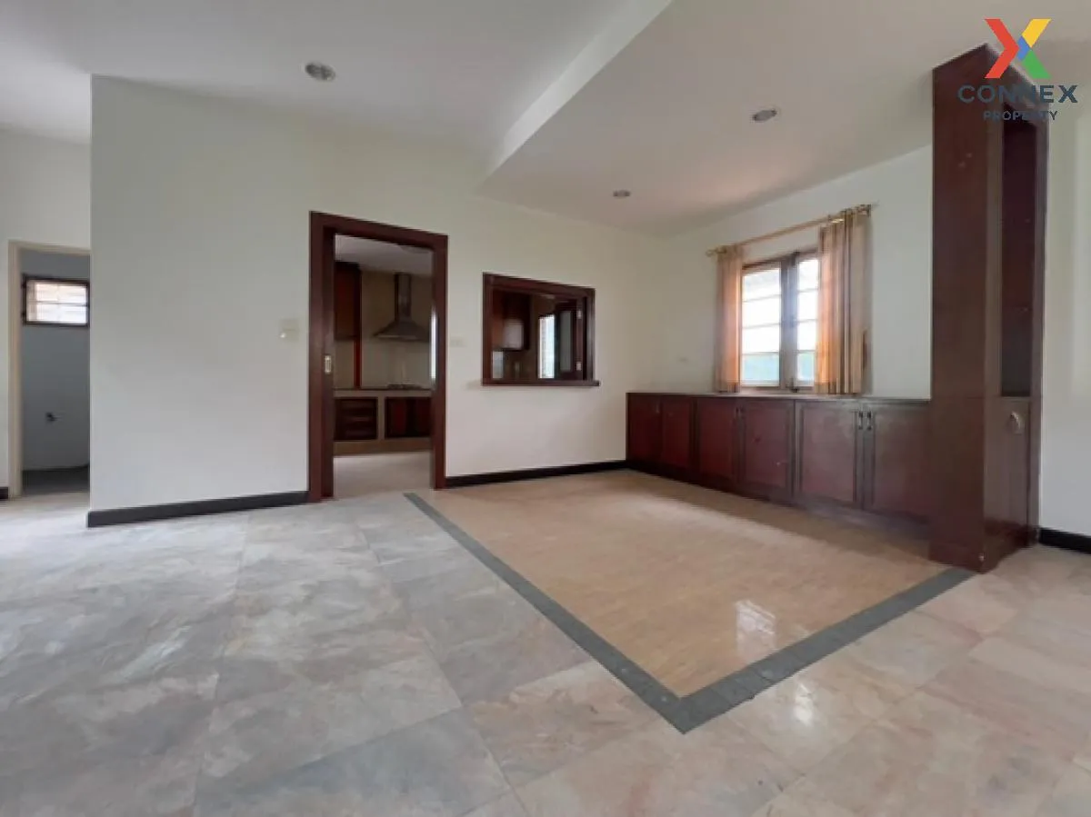 ขายบ้าน  ลดาวัลย์ ศรีนครินทร์ หน้ากว้าง บางแก้ว บางพลี สมุทรปรากา