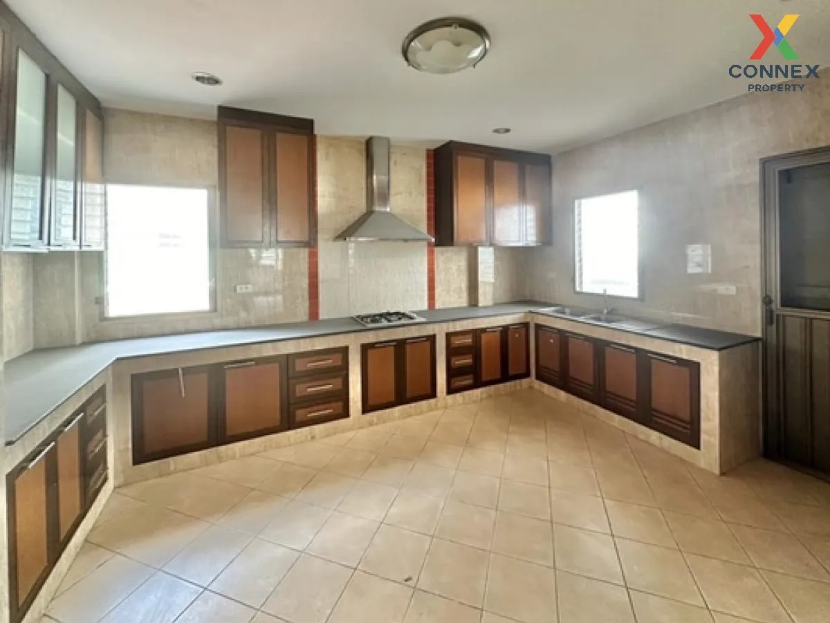 ขายบ้าน  ลดาวัลย์ ศรีนครินทร์ หน้ากว้าง บางแก้ว บางพลี สมุทรปรากา