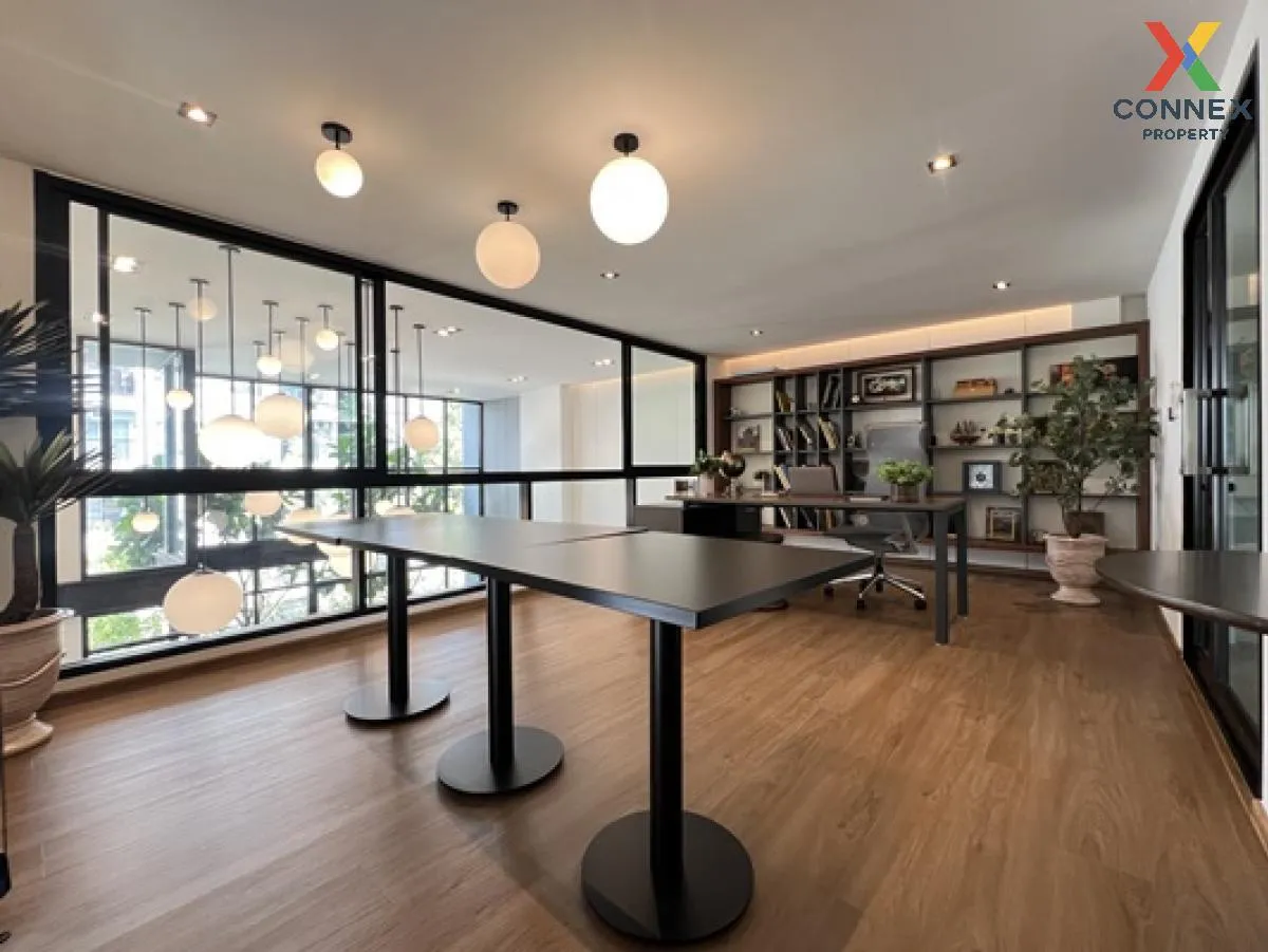 Office for sale, home office, 4.5 floors, corner building, The Mi