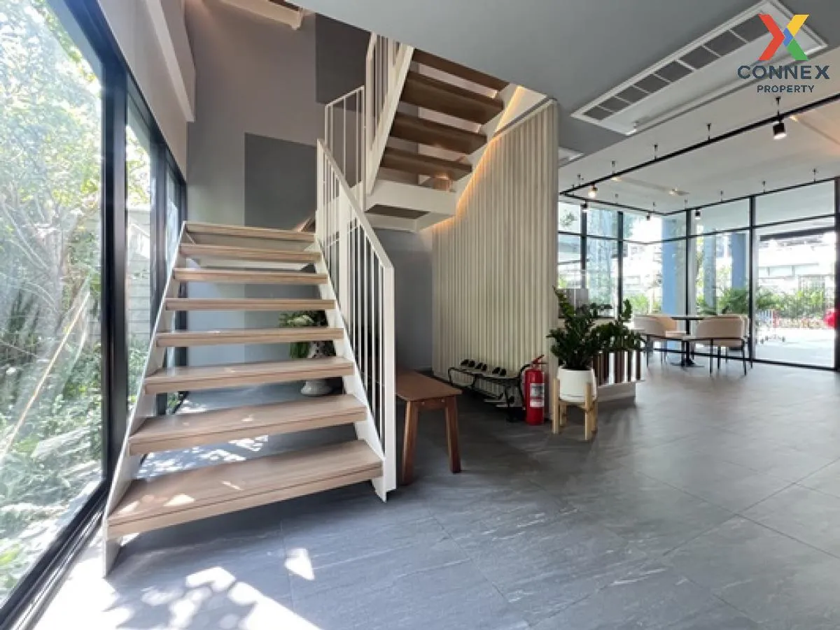 Office for sale, home office, 4.5 floors, corner building, The Mi