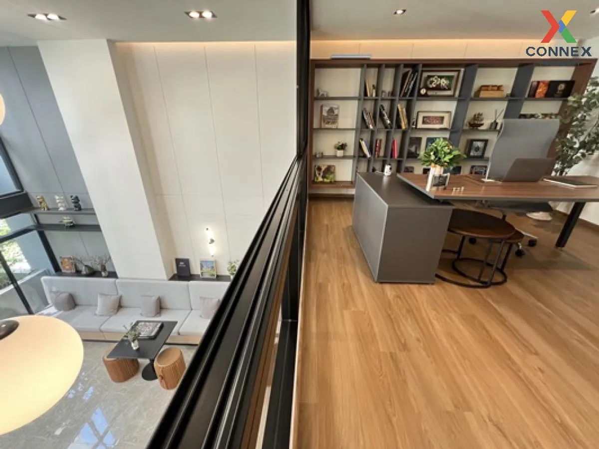 Office for sale, home office, 4.5 floors, corner building, The Mi