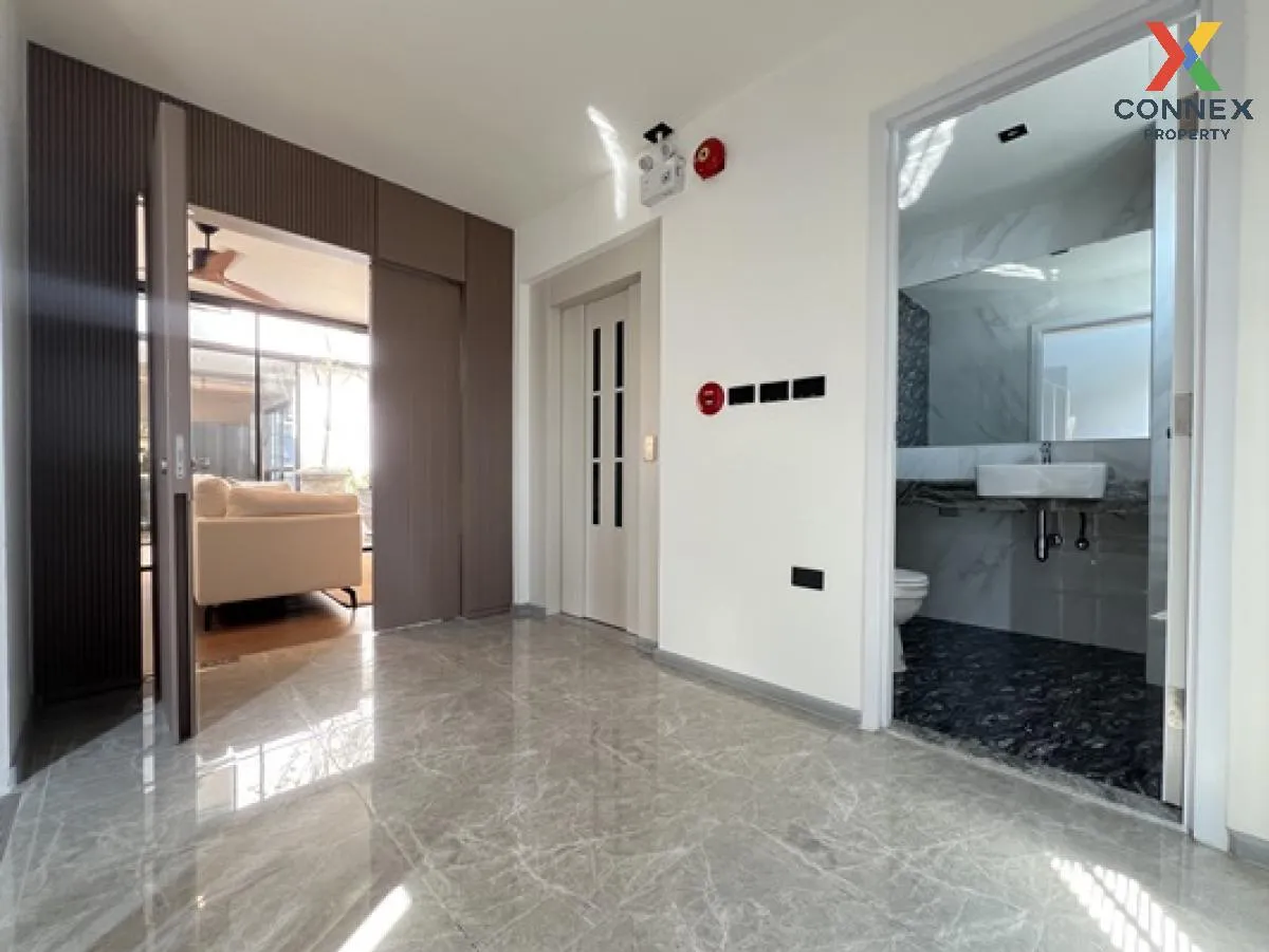 Office for sale, home office, 4.5 floors, corner building, The Mi