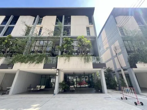 Office for sale, home office, 4.5 floors, corner building, The Mixx, Phraeksa, near BTS Phraeksa, only 850 m. CX-136610