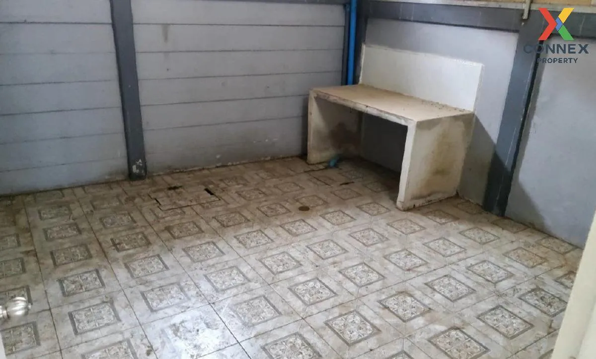 For Sale Commercial Building , C - Square Plaza mall , Chok Chai 