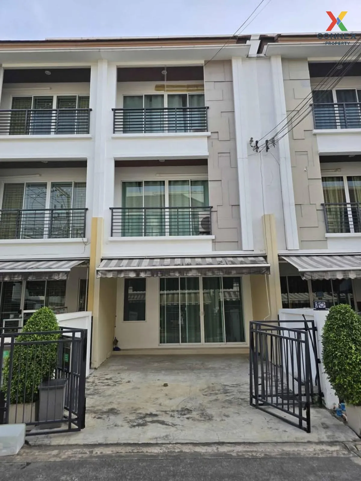 For Rent Townhouse/Townhome  , Baan Klang Muang S - Sense Srinakh 1