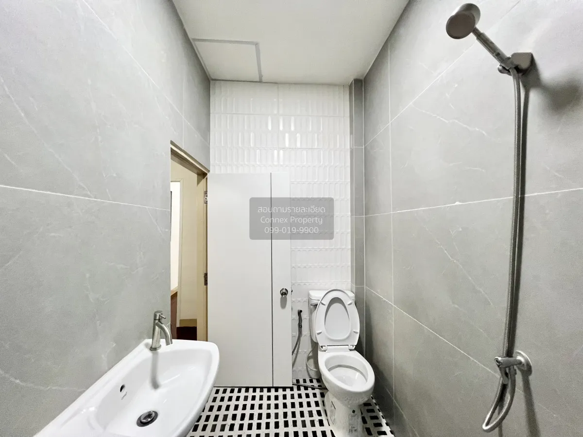 ขายทาวน์เฮ้าส์/ทาวน์โฮม  หมู่บ้าน ฉัตรแก้ว บางกะปิ รีโนเวทใหม่ MR