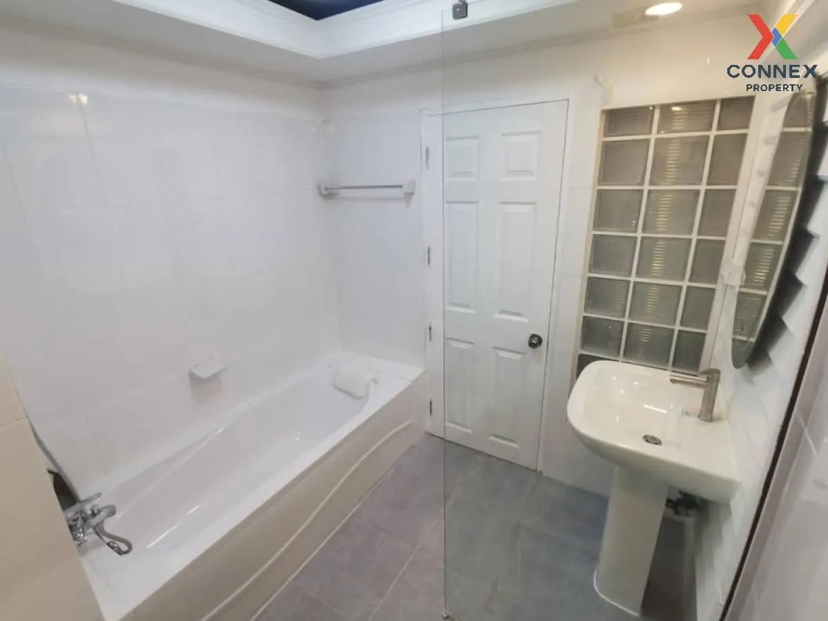 เช่าคอนโด  ลุมพินี เพลส นราธิวาส - เจ้าพระยา ช่องนนทรี เขต ยานนาว