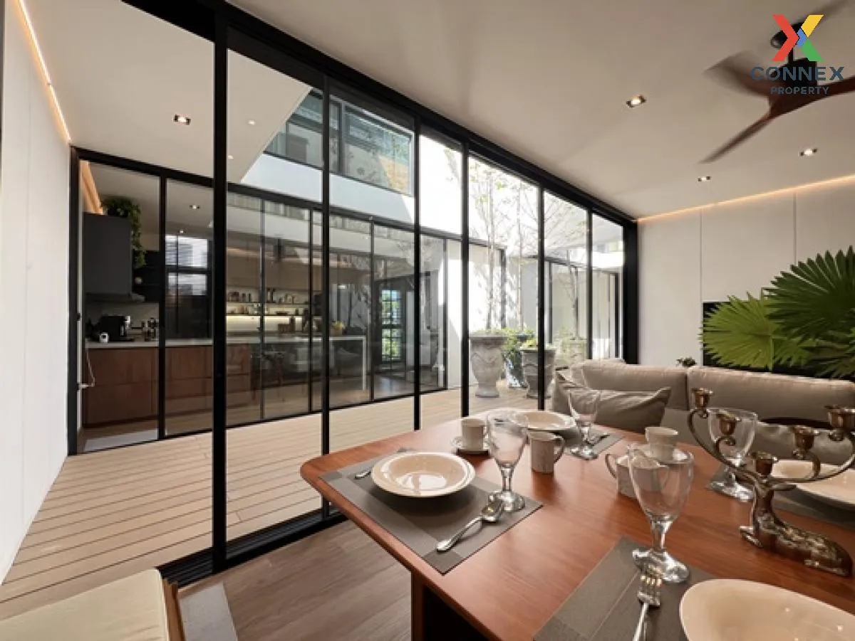 Office for sale, home office, 4.5 floors, corner building, The Mi