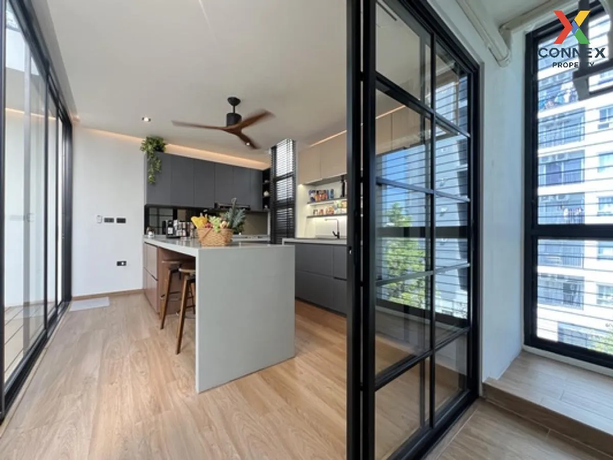 Office for sale, home office, 4.5 floors, corner building, The Mi