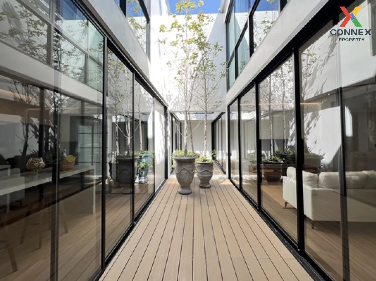 Office for sale, home office, 4.5 floors, corner building, The Mi