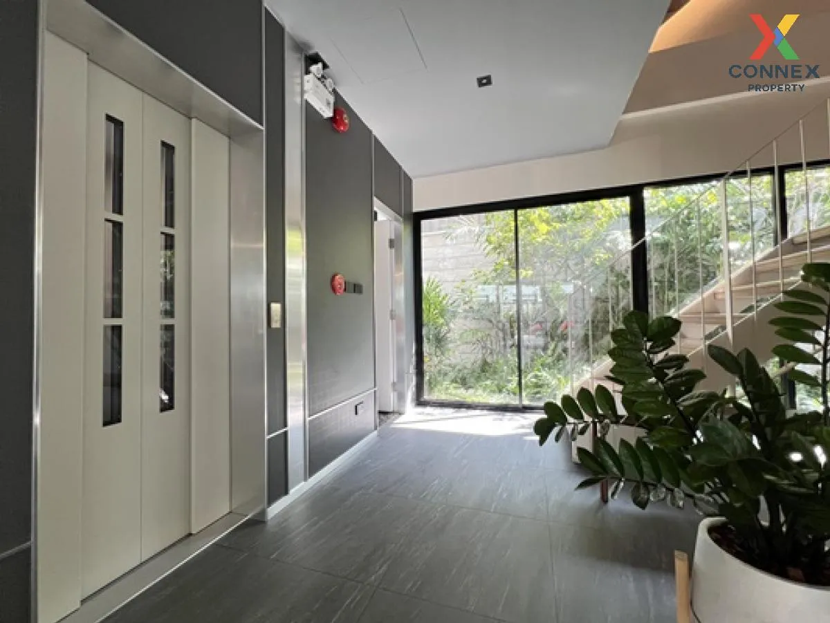 Office for sale, home office, 4.5 floors, The Mixx, Phraeksa, nea