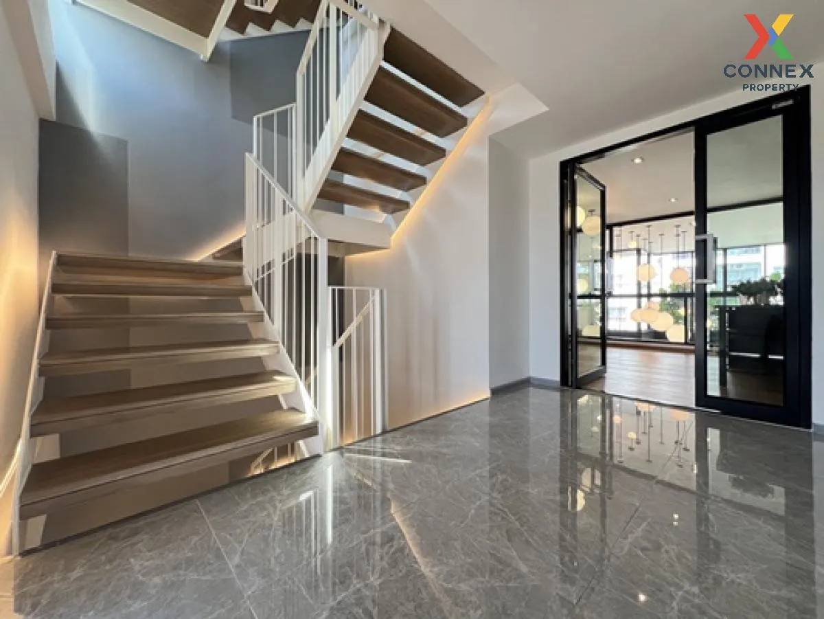 Office for sale, home office, 4.5 floors, The Mixx, Phraeksa, nea