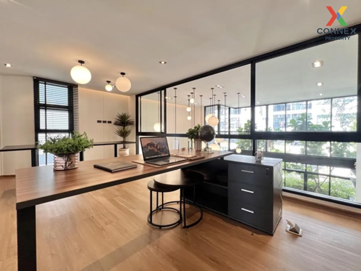 Office for sale, home office, 4.5 floors, The Mixx, Phraeksa, nea