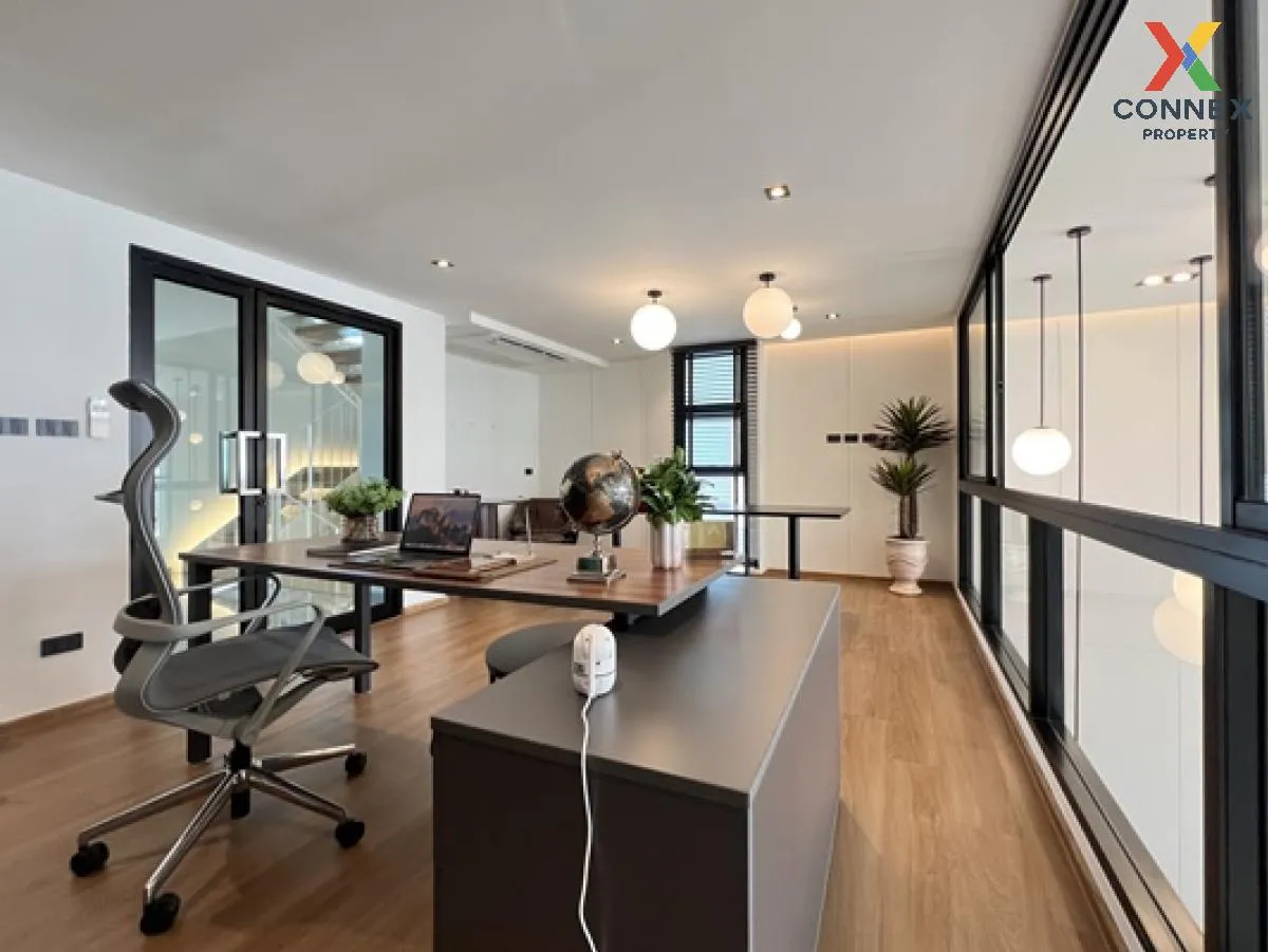 Office for sale, home office, 4.5 floors, The Mixx, Phraeksa, nea