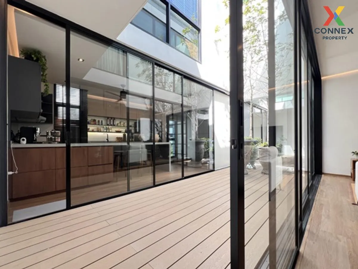 Office for sale, home office, 4.5 floors, The Mixx, Phraeksa, nea