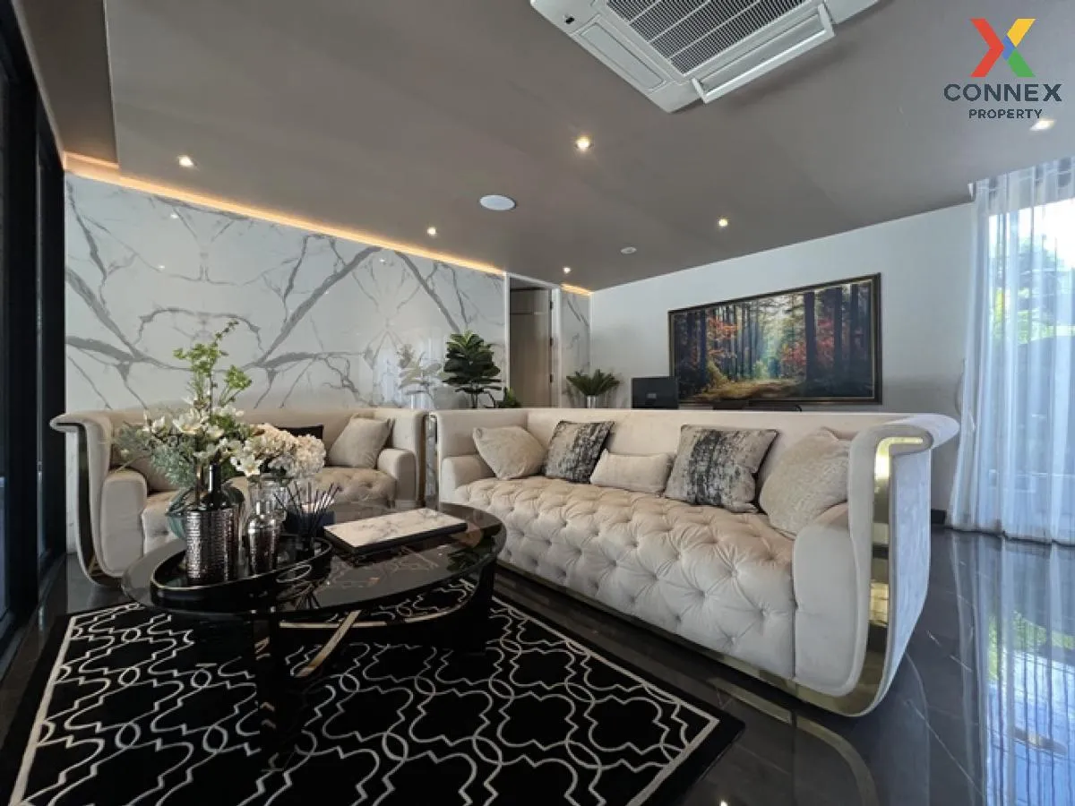 For Sale House , Bibury Village Srinakarin , nice view , wide fro