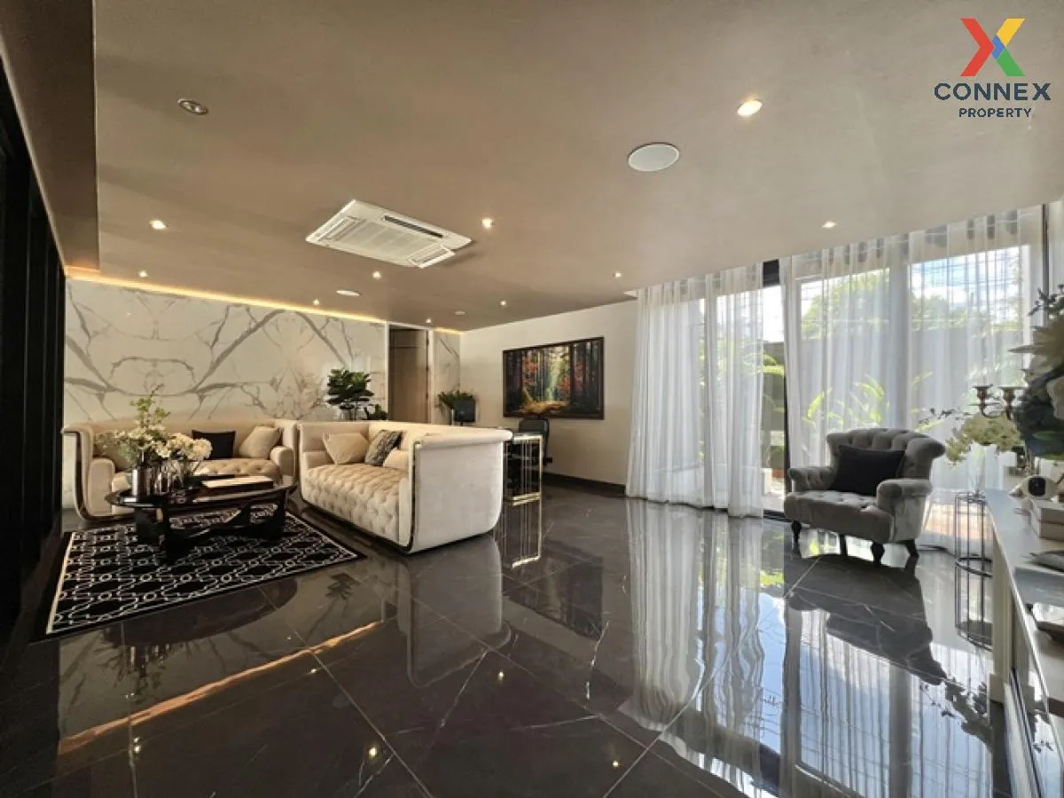 For Sale House , Bibury Village Srinakarin , nice view , wide fro