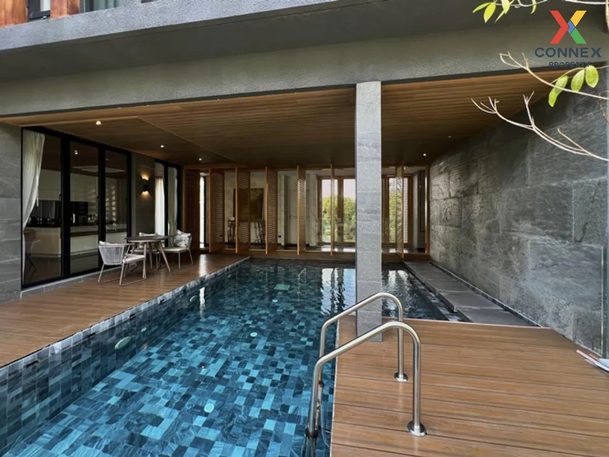 For Sale House , Bibury Village Srinakarin , nice view , wide fro