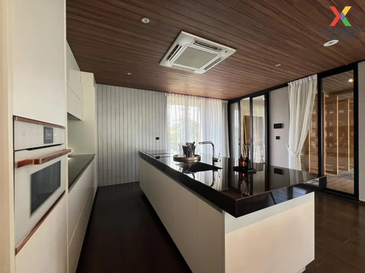 For Sale House , Bibury Village Srinakarin , nice view , wide fro