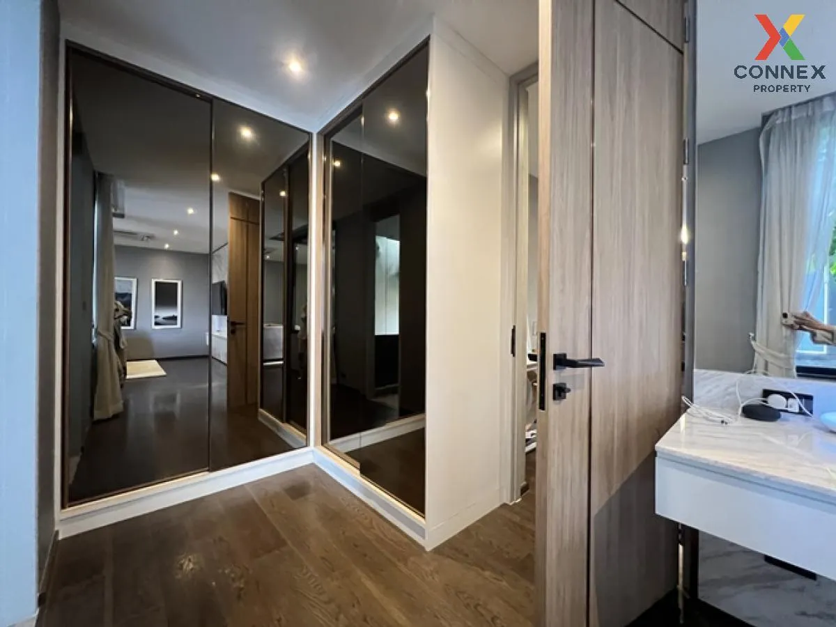 For Sale House , Bibury Village Srinakarin , nice view , wide fro