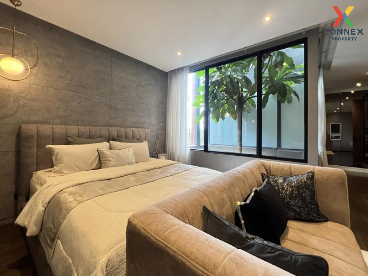 For Sale House , Bibury Village Srinakarin , nice view , wide fro