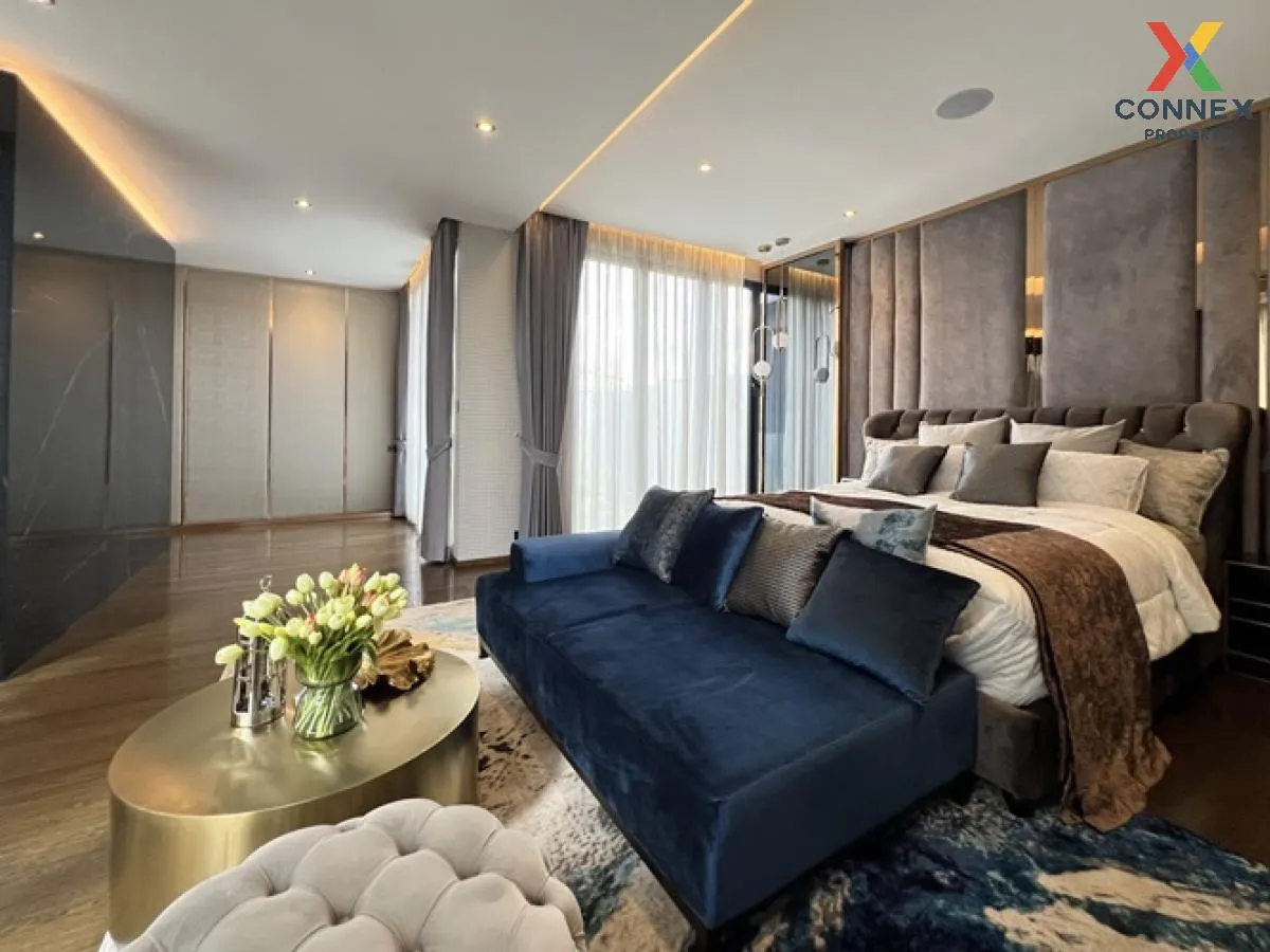 For Sale House , Bibury Village Srinakarin , nice view , wide fro