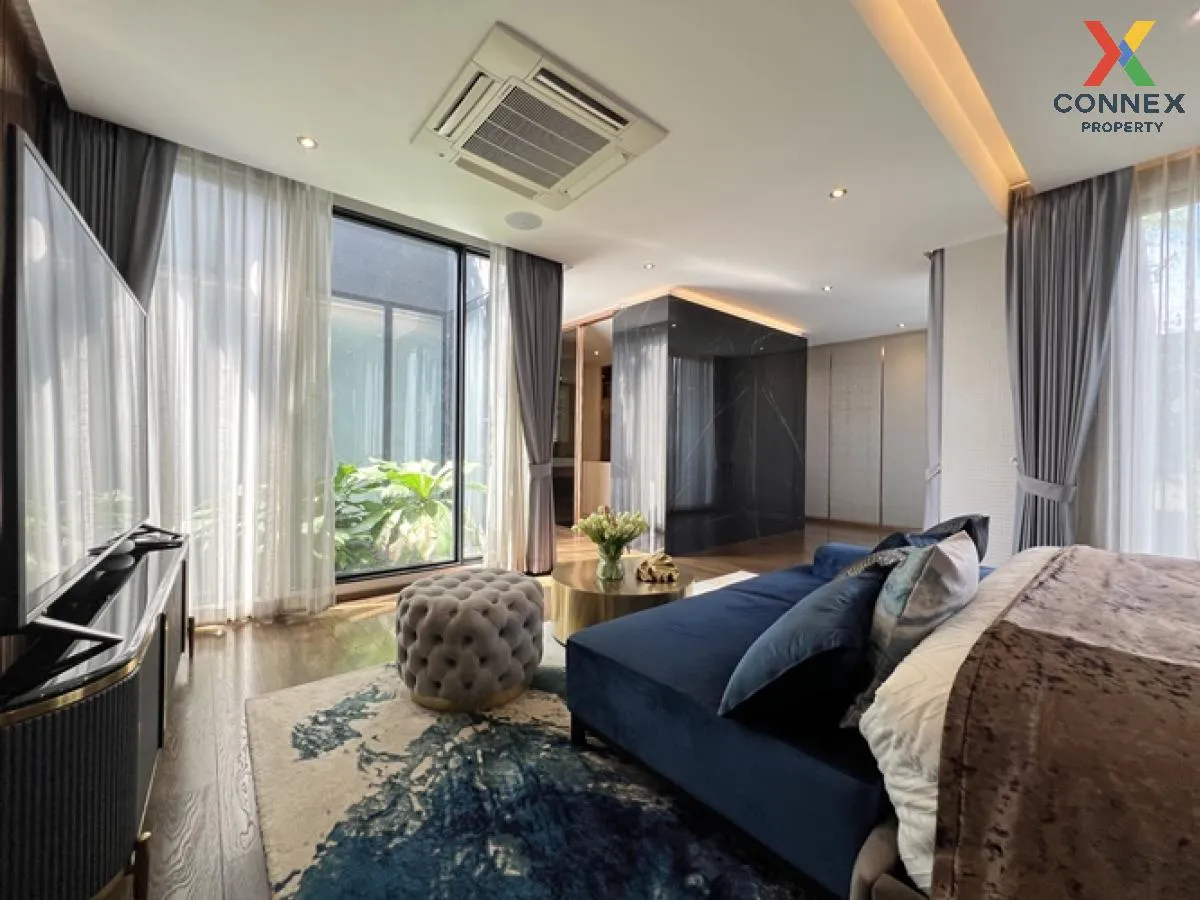 For Sale House , Bibury Village Srinakarin , nice view , wide fro