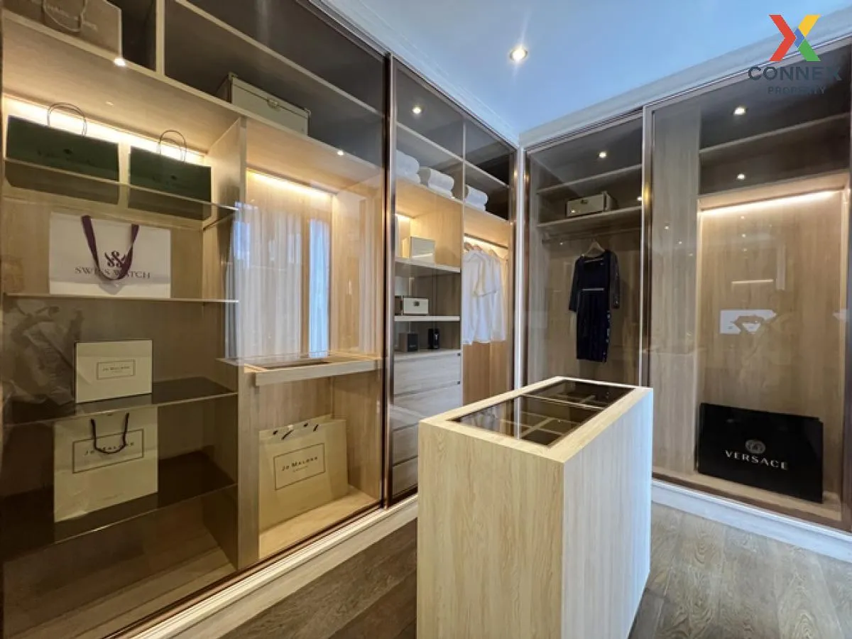 For Sale House , Bibury Village Srinakarin , nice view , wide fro