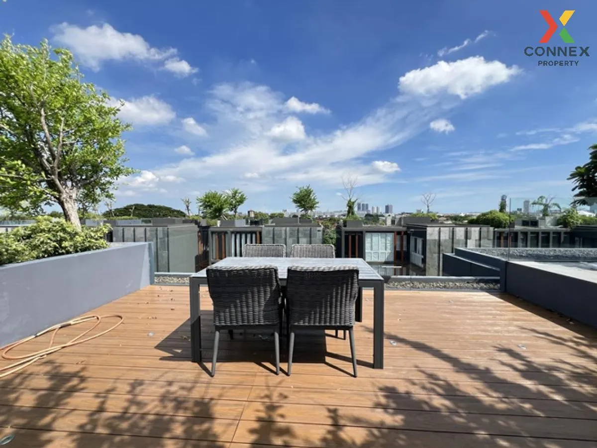 For Sale House , Bibury Village Srinakarin , nice view , wide fro