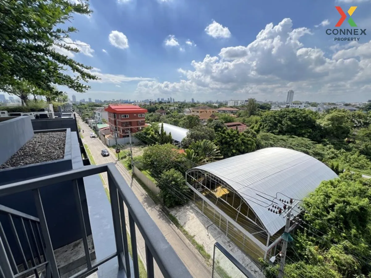 For Sale House , Bibury Village Srinakarin , nice view , wide fro