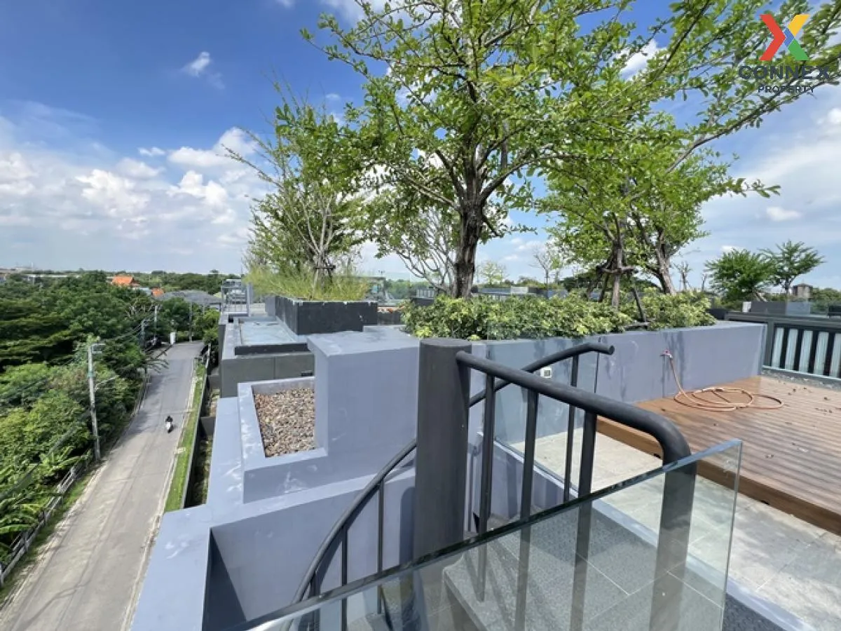 For Sale House , Bibury Village Srinakarin , nice view , wide fro