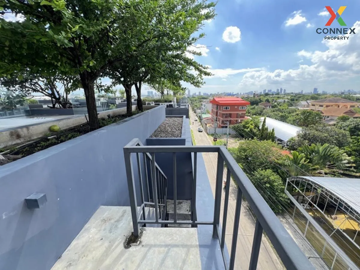 For Sale House , Bibury Village Srinakarin , nice view , wide fro