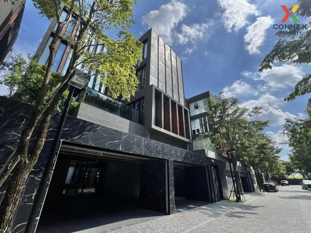 For Sale House , Bibury Village Srinakarin , nice view , wide fro