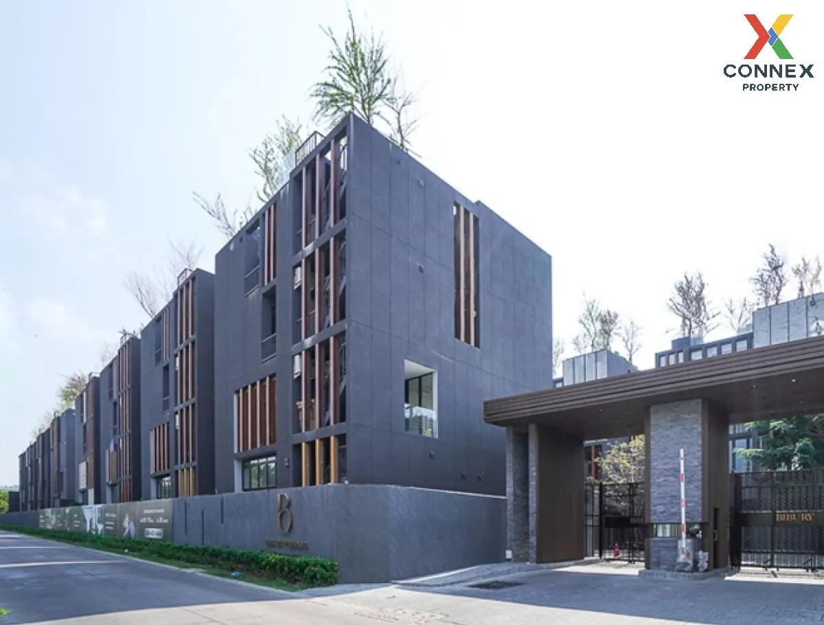 For Sale House , Bibury Village Srinakarin , nice view , wide fro