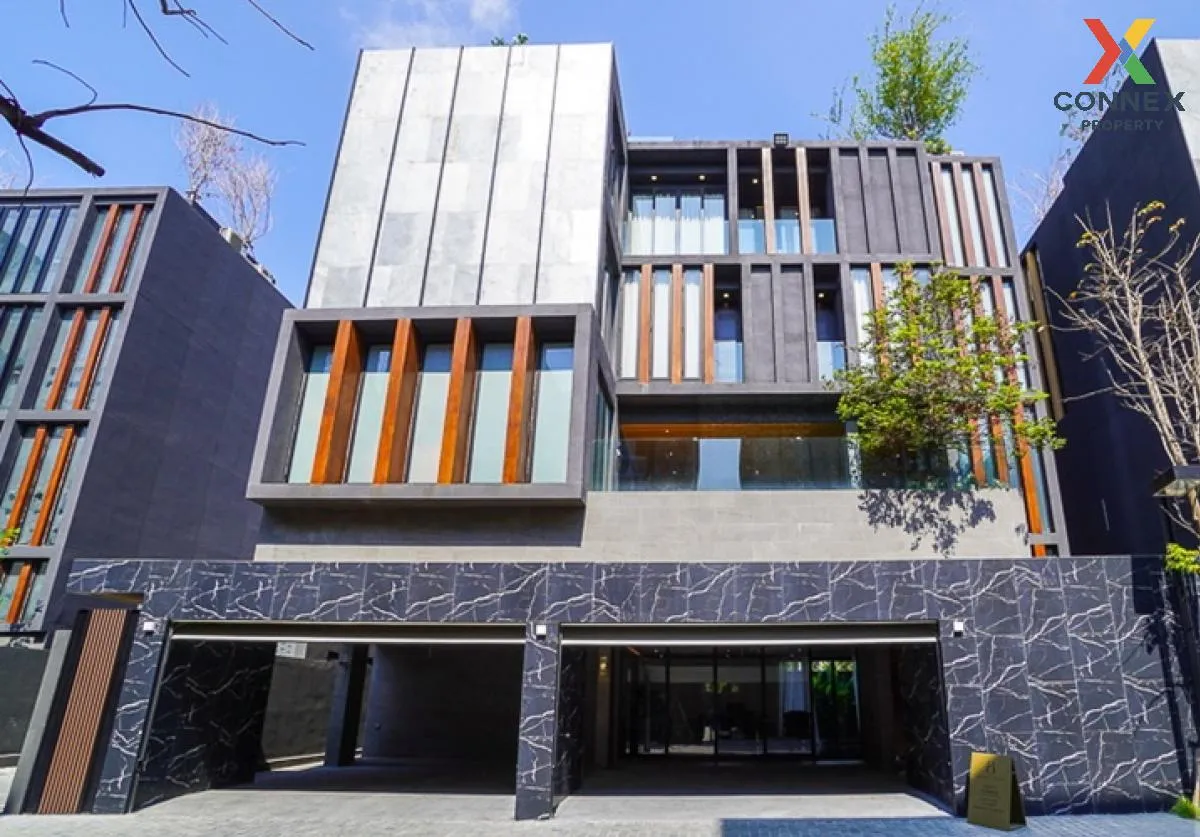 For Sale House , Bibury Village Srinakarin , nice view , wide fro