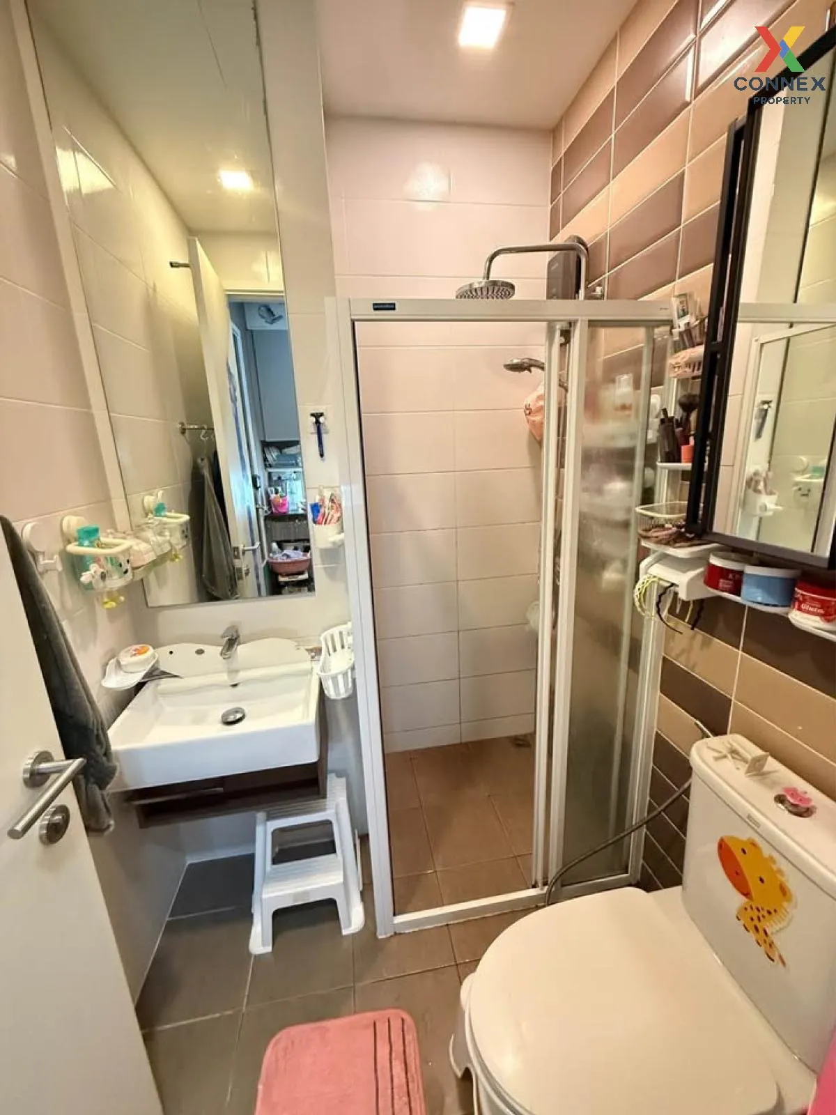 ขายคอนโด  บราวน์ คอนโด รัชดา 32  แขวงจันทรเกษม เขต จตุจักร กรุงเท