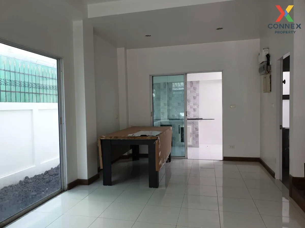 ขายทาวน์เฮ้าส์/ทาวน์โฮม  เดอะ พาร์ค ลาดพร้าว - วังหิน 76 รีโนเวทใ 4