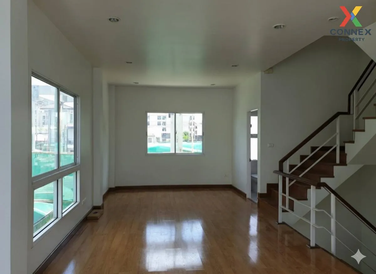 ขายทาวน์เฮ้าส์/ทาวน์โฮม  เดอะ พาร์ค ลาดพร้าว - วังหิน 76 รีโนเวทใ