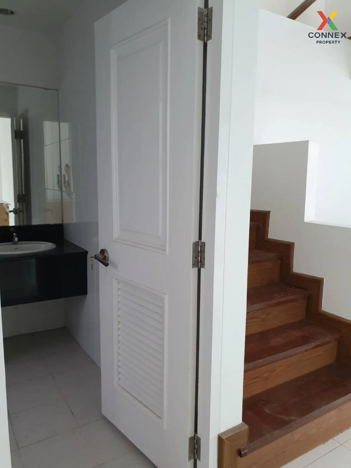 ขายทาวน์เฮ้าส์/ทาวน์โฮม  เดอะ พาร์ค ลาดพร้าว - วังหิน 76 รีโนเวทใ