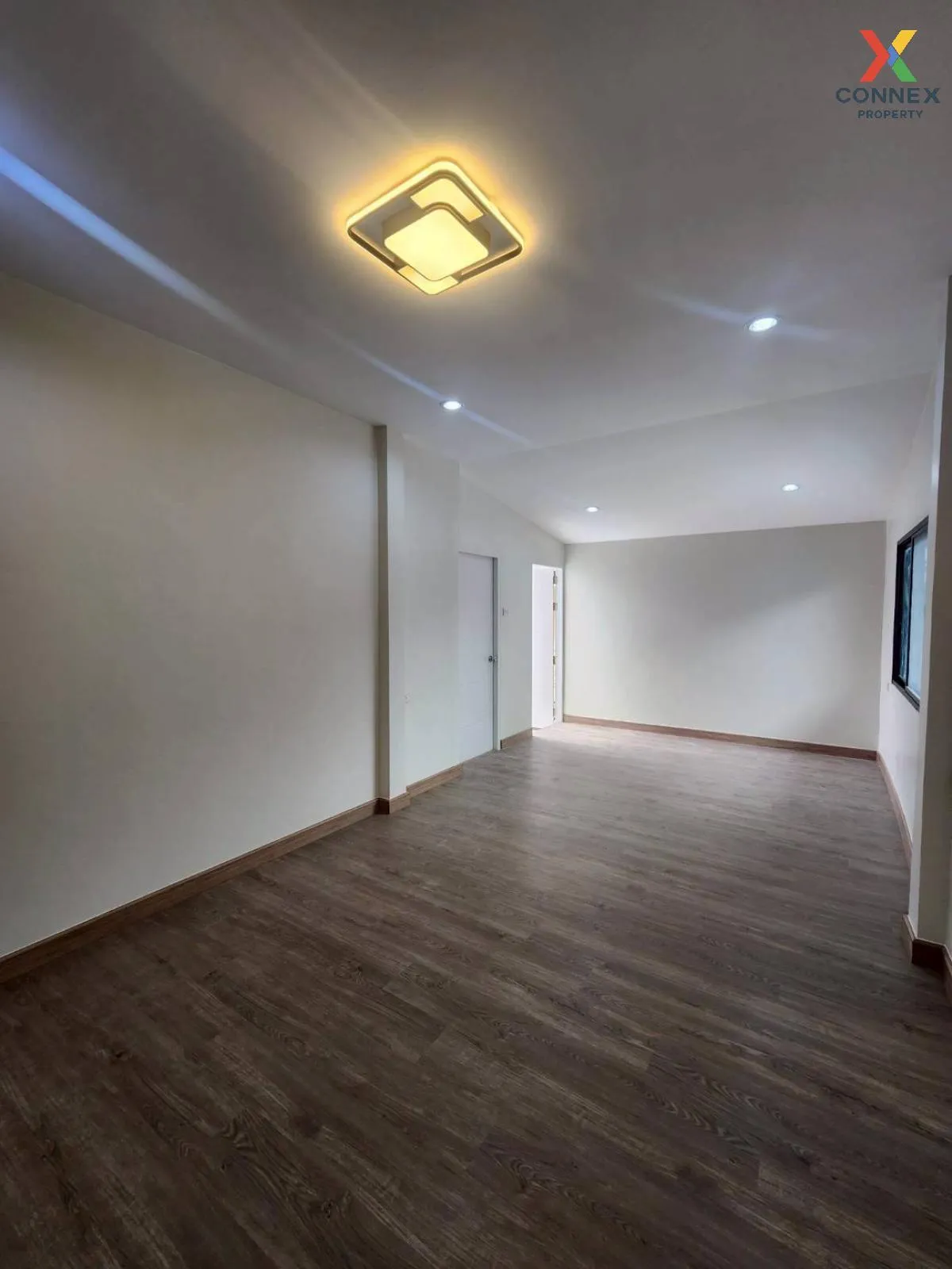 For Sale House , Burapha Villa , wide frontage , newly renovated 