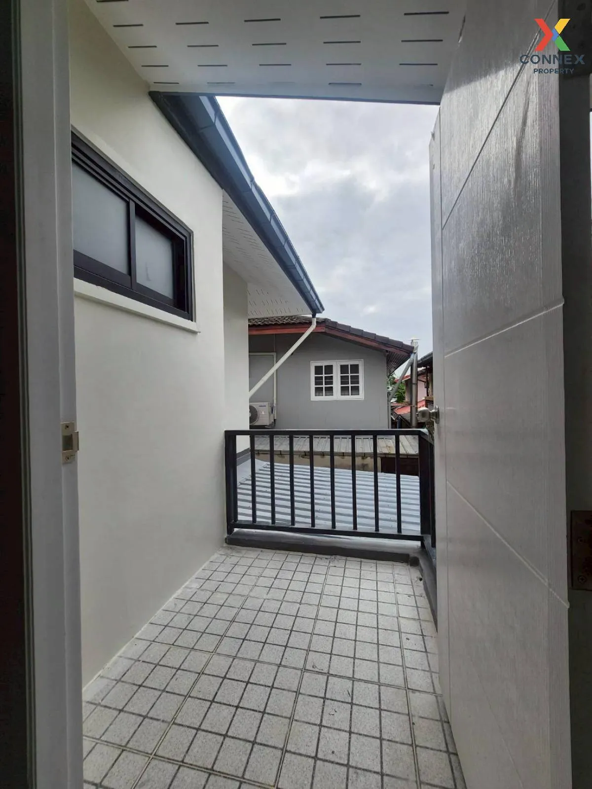 For Sale House , Burapha Villa , wide frontage , newly renovated 