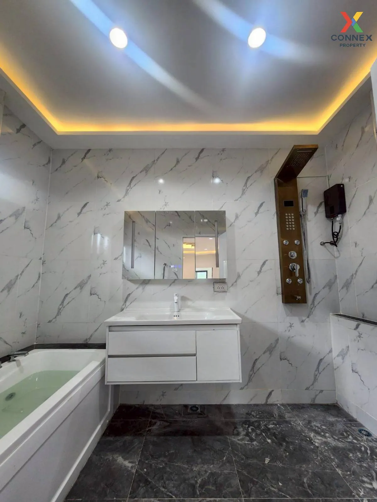 For Sale House , Burapha Villa , wide frontage , newly renovated 