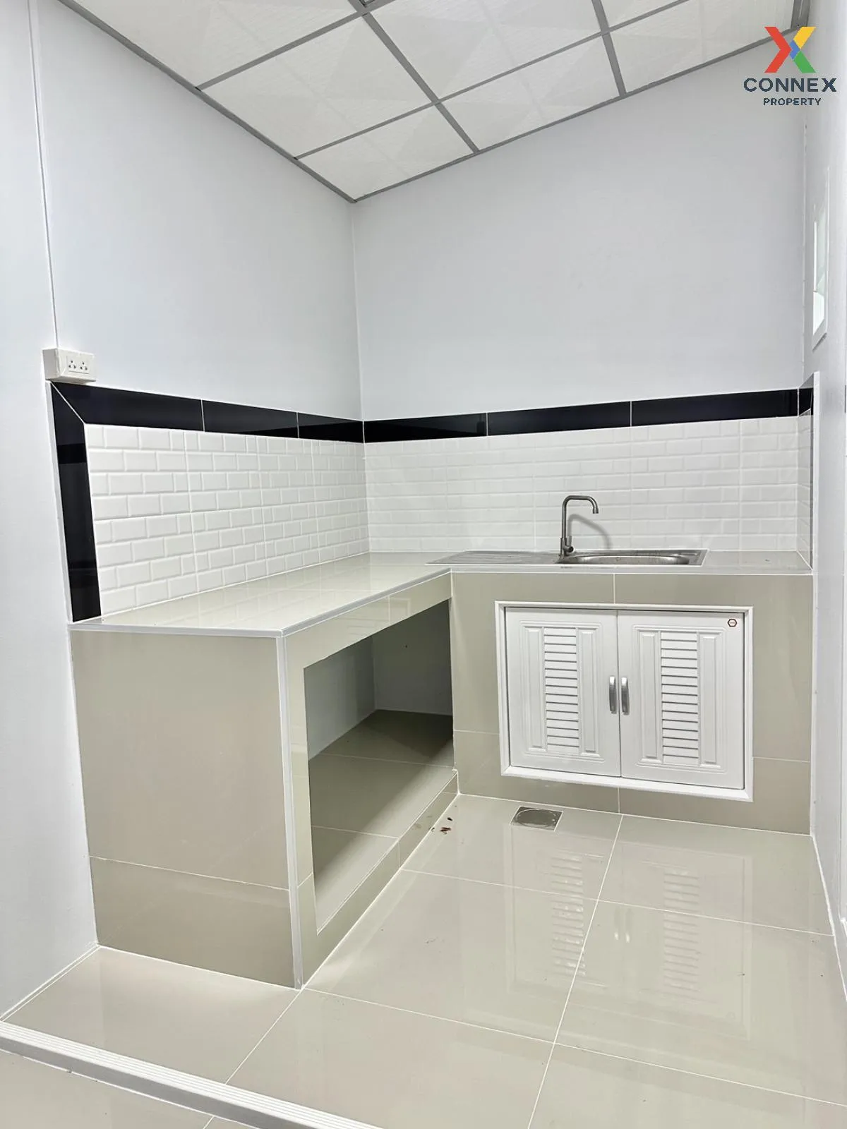 For Sale Townhouse/Townhome  , Baan Rattanathani , newly renovate