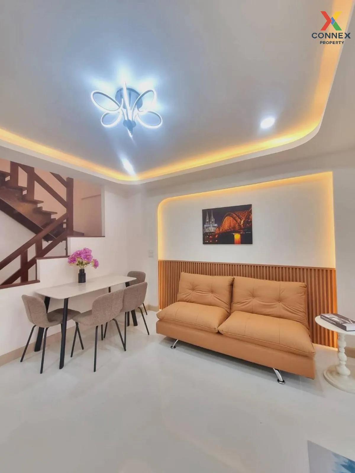 For Sale Townhouse/Townhome  , The Emerald Park 2 , newly renovat