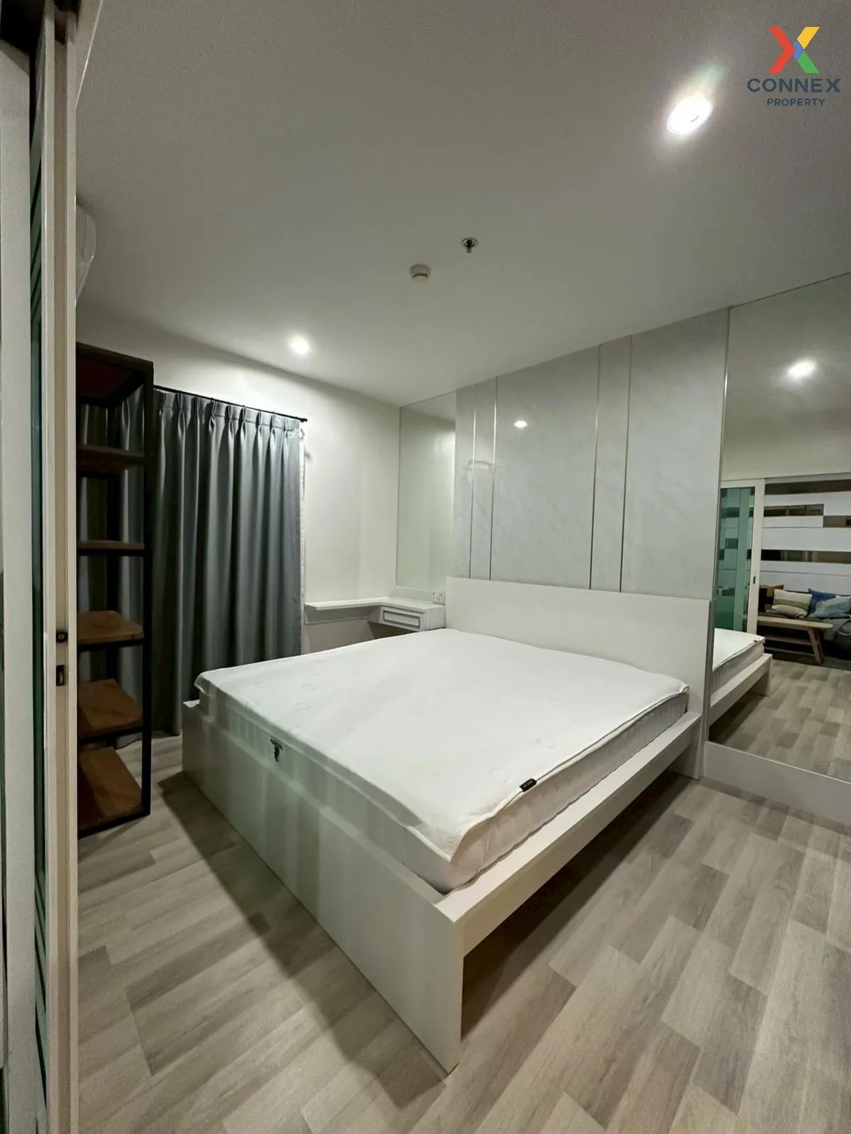 For Rent Condo , The Key Sathorn - Charoenrat , BTS-Surasak , Ban