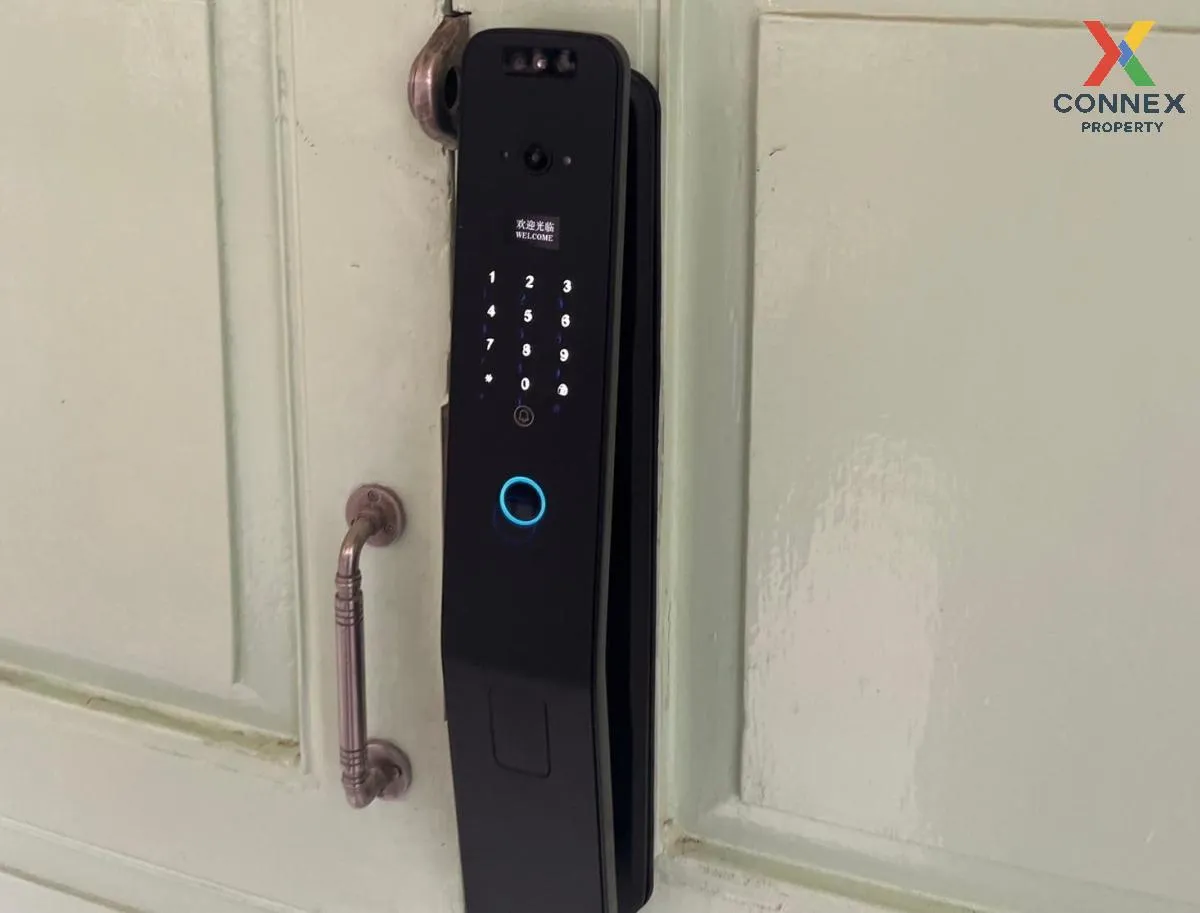 For Rent Townhome for rent ,Jareonkrung , newly renovated , Si Ph 2