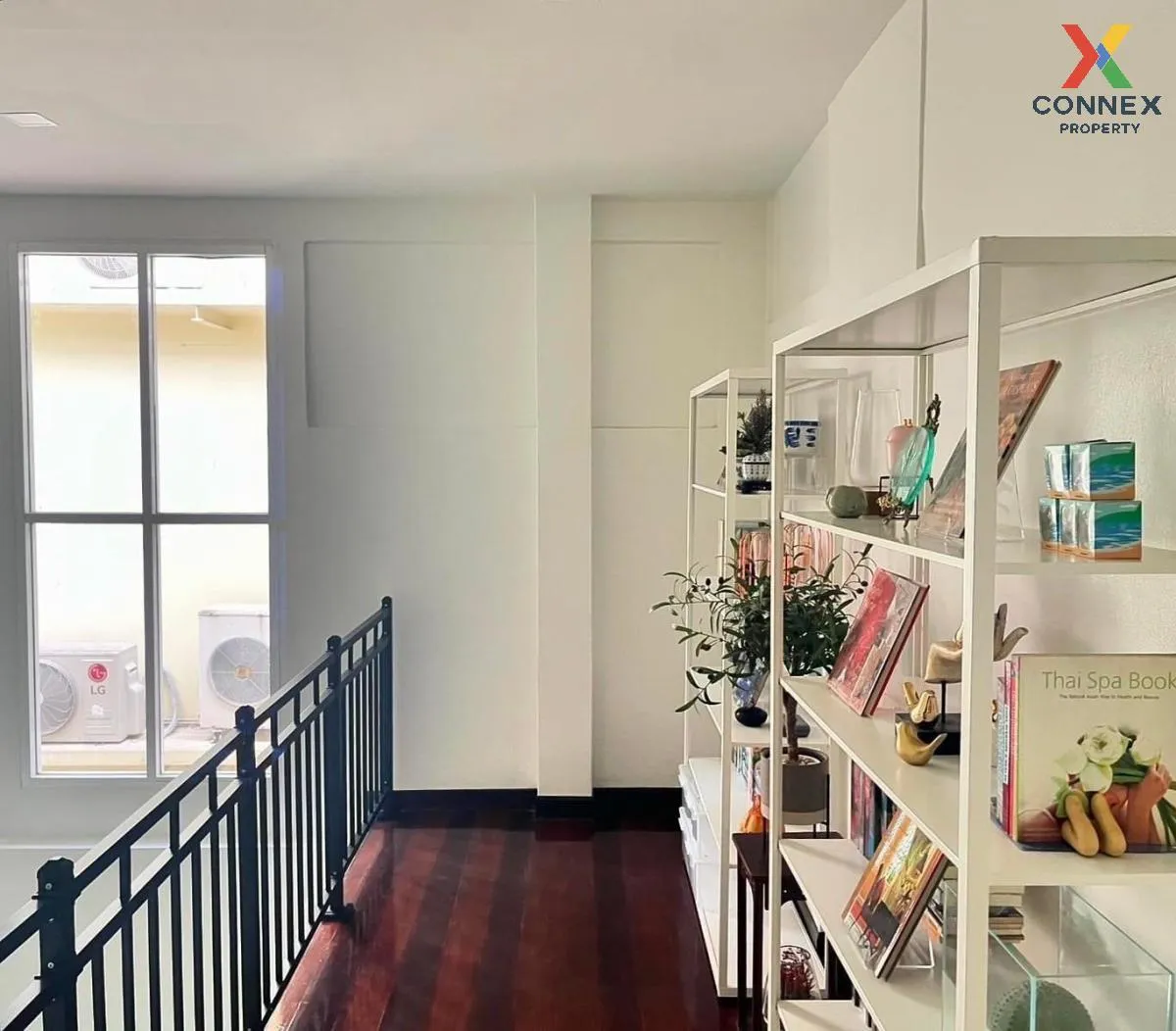 For Rent Townhome for rent ,Jareonkrung , newly renovated , Si Ph